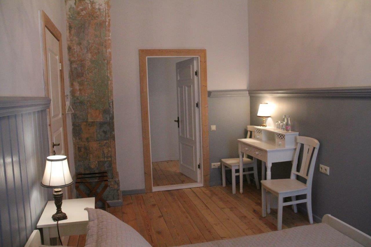 Meke Otel Mustkalni Dış mekan fotoğraf