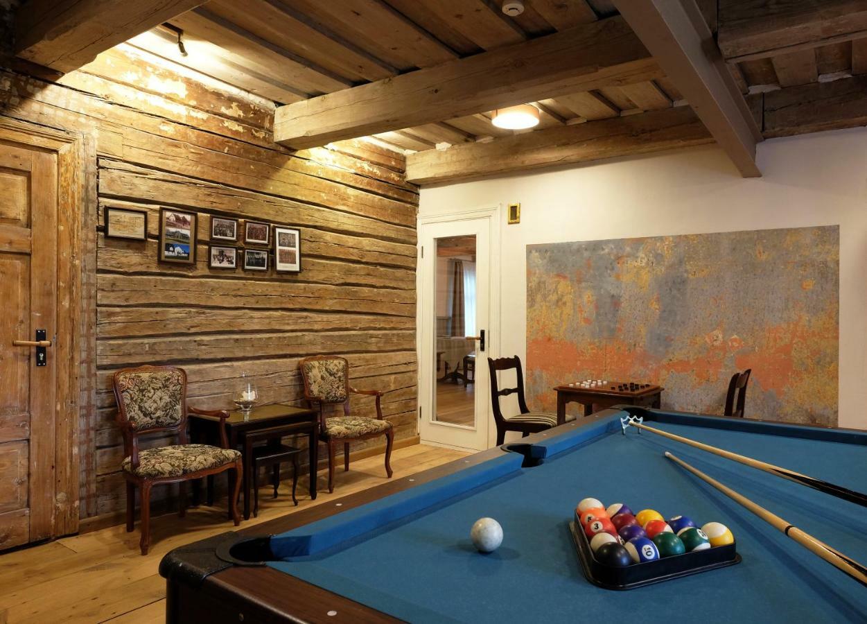 Meke Otel Mustkalni Dış mekan fotoğraf