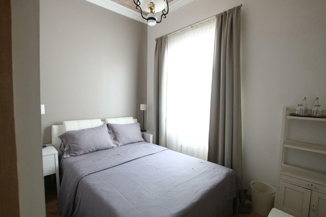 Meke Otel Mustkalni Dış mekan fotoğraf